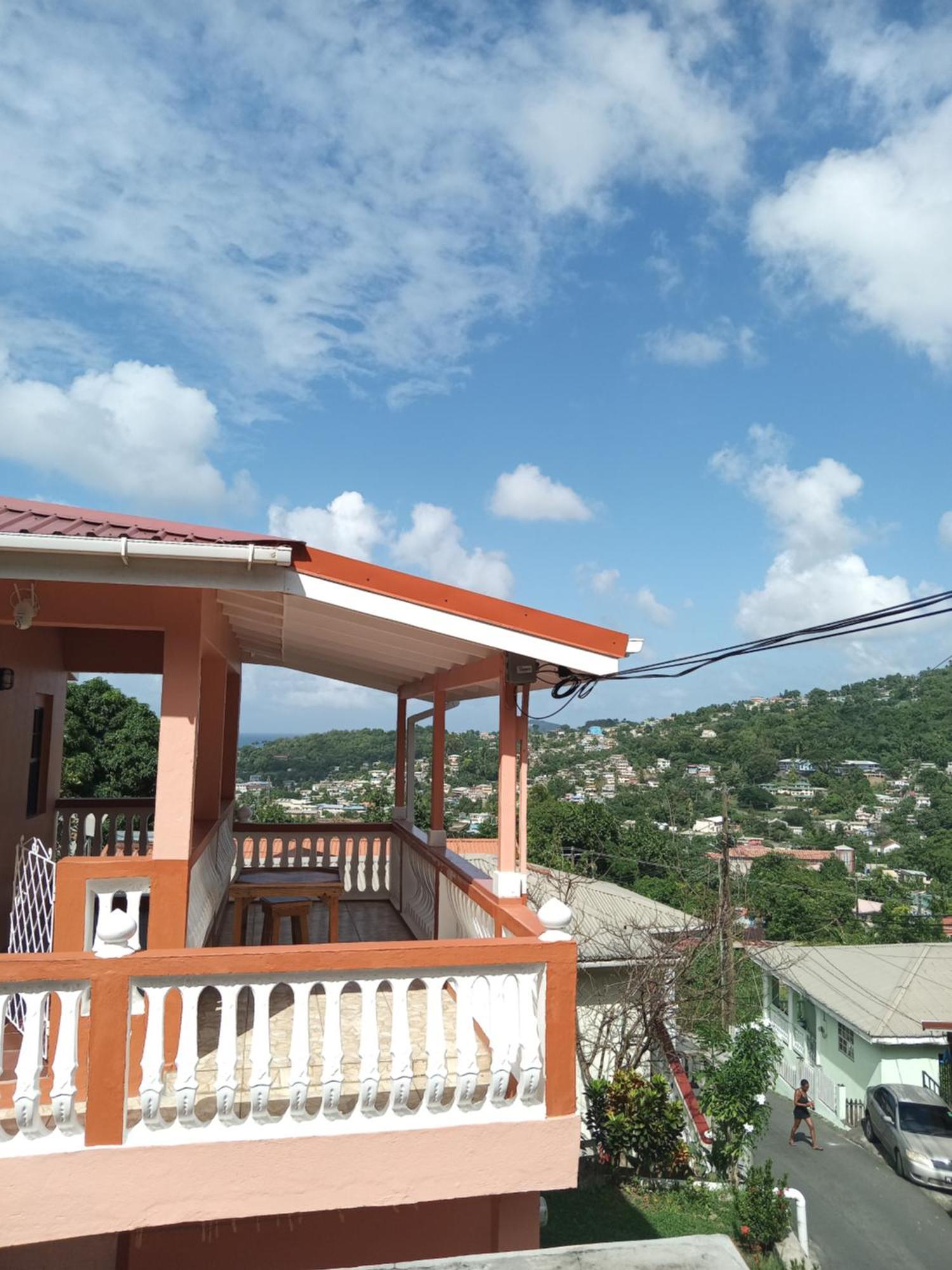 Angie'S Cove, Modern Get-Away Overlooking カストリーズ エクステリア 写真