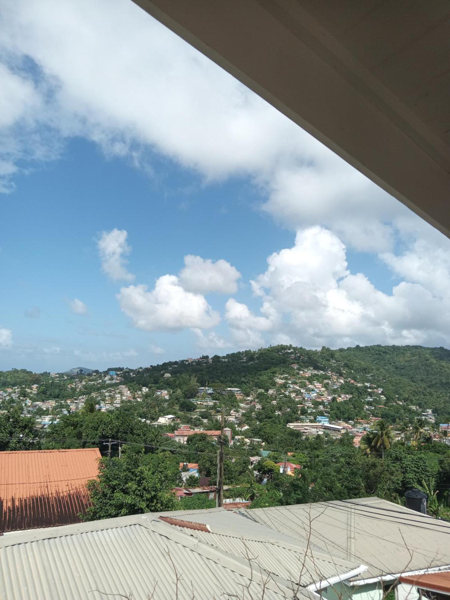 Angie'S Cove, Modern Get-Away Overlooking カストリーズ エクステリア 写真