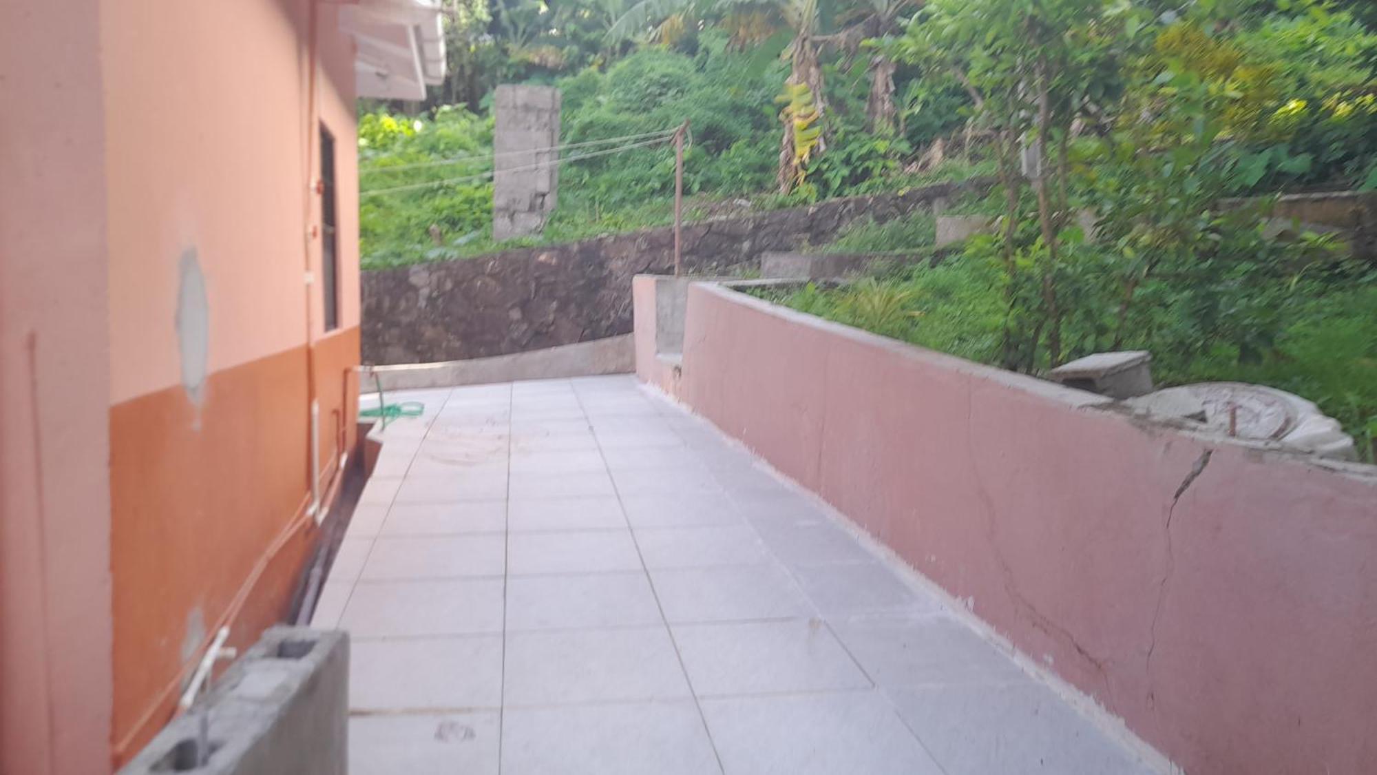 Angie'S Cove, Modern Get-Away Overlooking カストリーズ エクステリア 写真